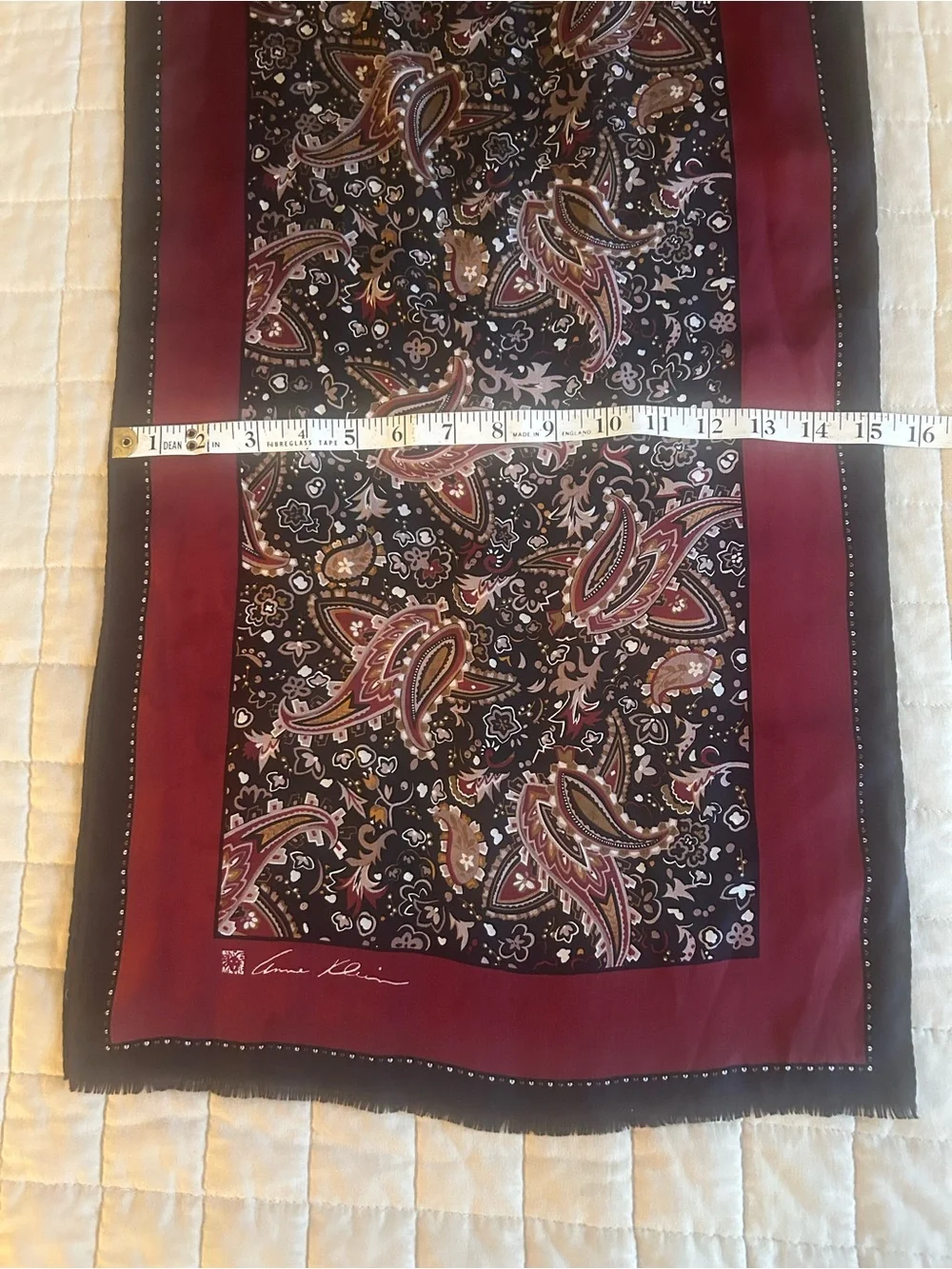 Gorgeous Paisley scarf in Burgundy and Black